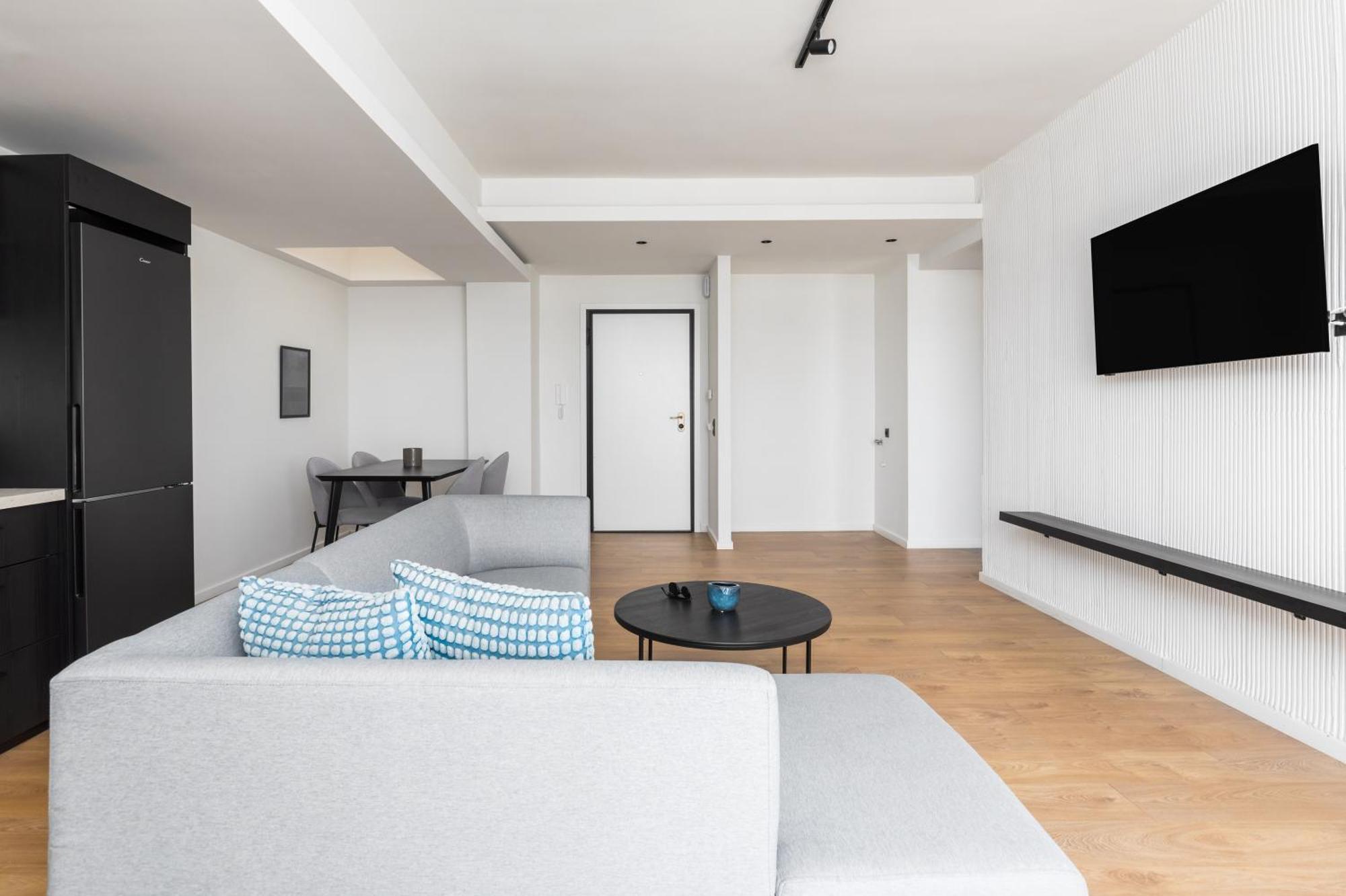 Celine By Halu!, Spacious Apartments Next To Business Hub Thessaloniki Exterior photo