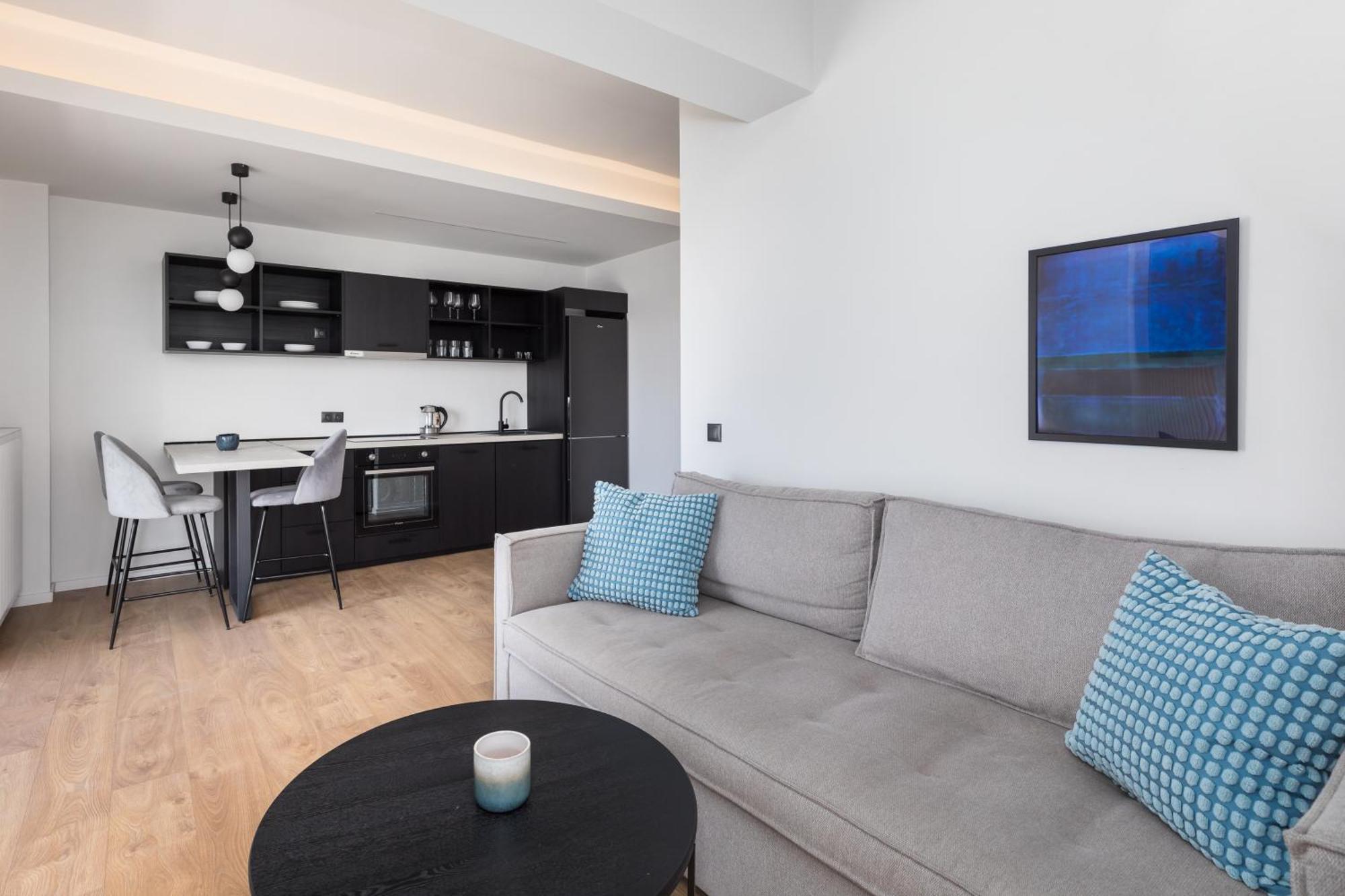 Celine By Halu!, Spacious Apartments Next To Business Hub Thessaloniki Exterior photo