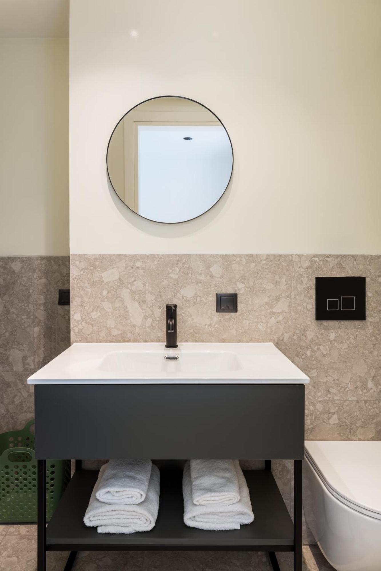 Celine By Halu!, Spacious Apartments Next To Business Hub Thessaloniki Exterior photo